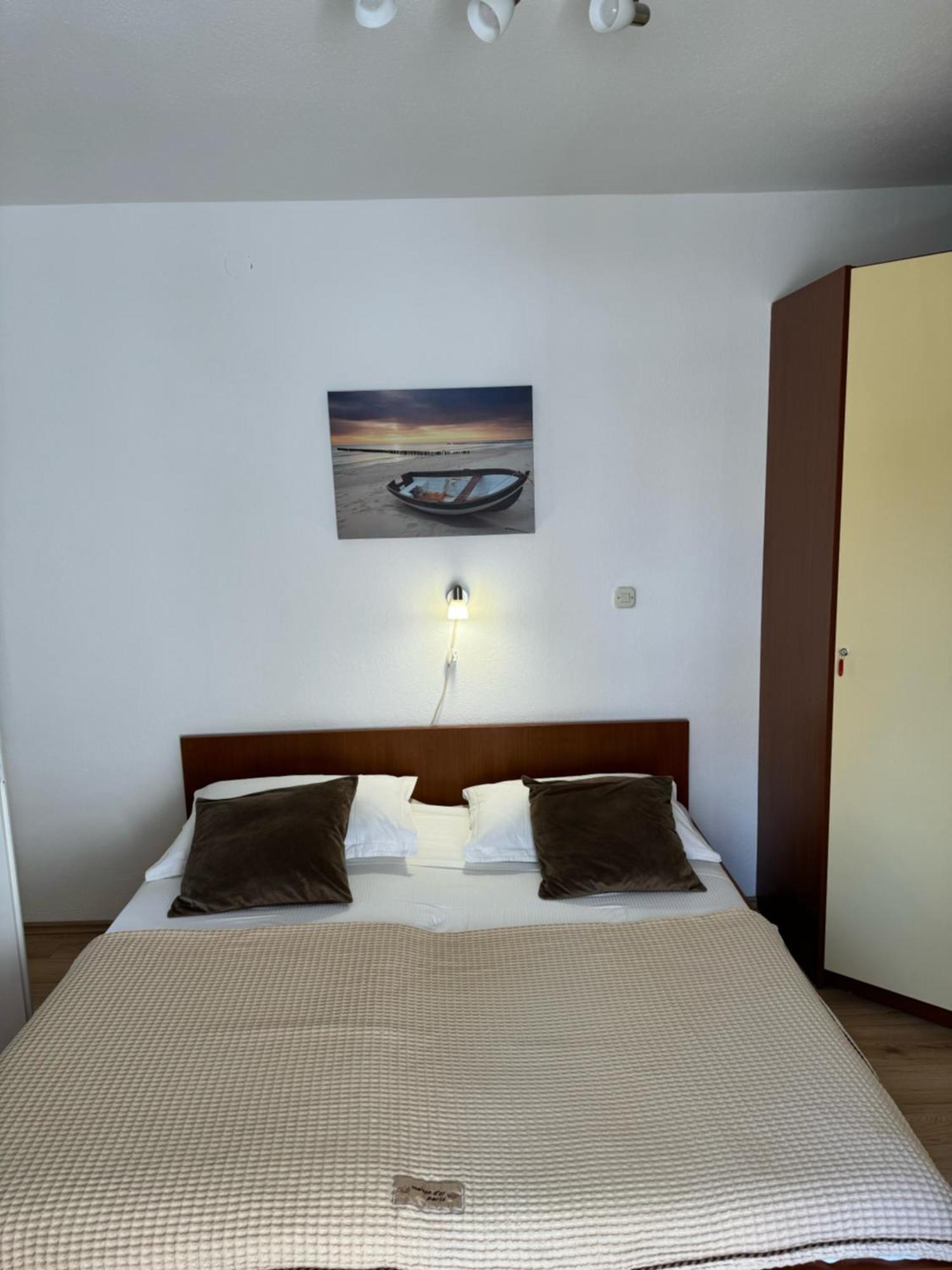 Apartmani Komparic Baška Voda Dış mekan fotoğraf